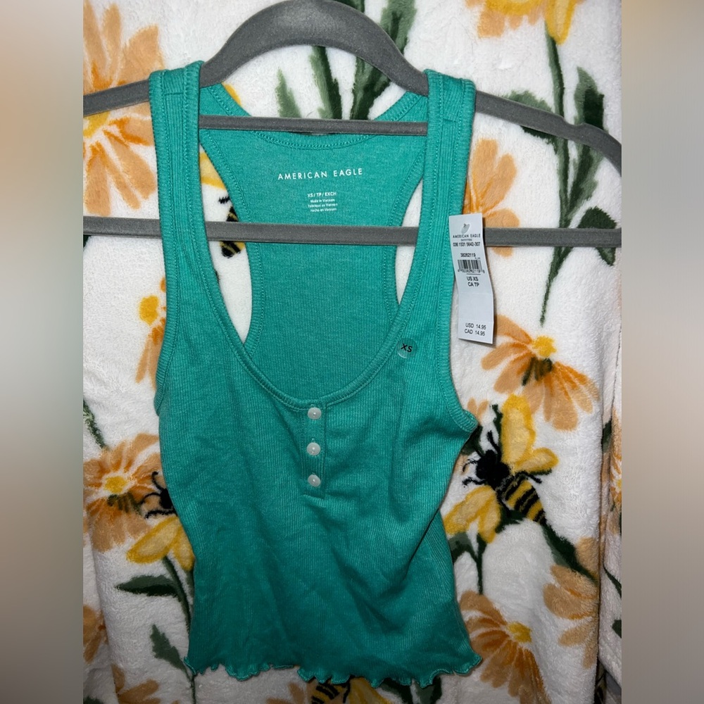 NWT AE Cropped Tank